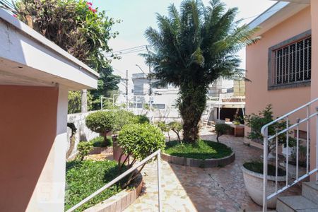 Casa à venda com 231m², 3 quartos e 1 vaga Casa à venda com 231m², 3 quartos e 1 vagaQuintal