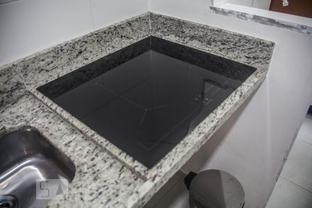 Apartamento à venda com 55m², 2 quartos e 1 vaga Apartamento à venda com 55m², 2 quartos e 1 vagaDetalhe cozinha