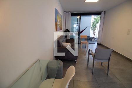 Sala de casa à venda com 3 quartos, 170m² em Vila São Francisco (zona Sul), São Paulo