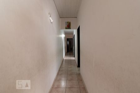Casa à venda com 140m², 3 quartos e 6 vagasCorredor