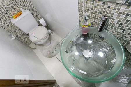 Casa à venda com 160m², 3 quartos e 2 vagasLavabo