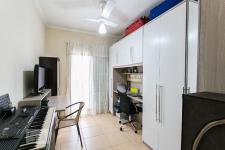 Casa à venda com 160m², 3 quartos e 2 vagasQuarto 2