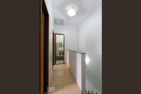 Casa à venda com 160m², 3 quartos e 2 vagasCorredor
