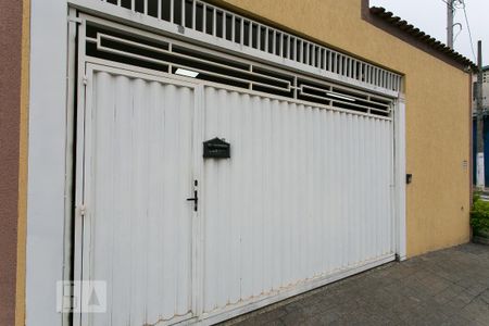 Casa à venda com 160m², 3 quartos e 2 vagasFachada