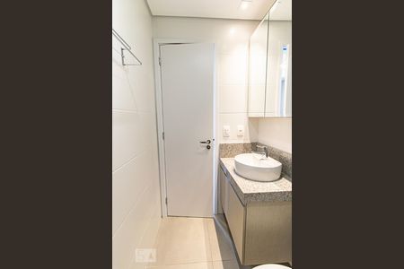 Studio para alugar com 34m², 1 quarto e sem vaga Studio para alugar com 34m², 1 quarto e sem vagaBanheiro Social