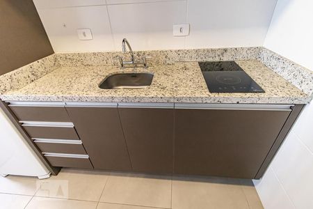 Studio para alugar com 34m², 1 quarto e sem vaga Studio para alugar com 34m², 1 quarto e sem vagaCozinha e Área de Serviço