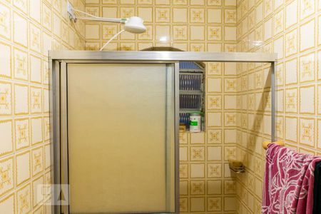 Casa à venda com 200m², 3 quartos e 3 vagasBanheiro suíte