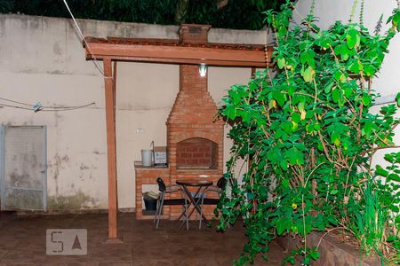 Casa à venda com 200m², 3 quartos e 3 vagasChurrasqueira
