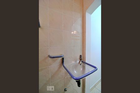 Casa à venda com 210m², 3 quartos e 2 vagasBanheiro de Serviço