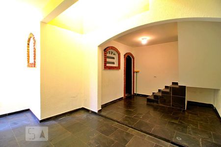 Casa à venda com 210m², 3 quartos e 2 vagasQuintal