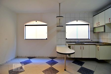 Casa à venda com 210m², 3 quartos e 2 vagasCozinha