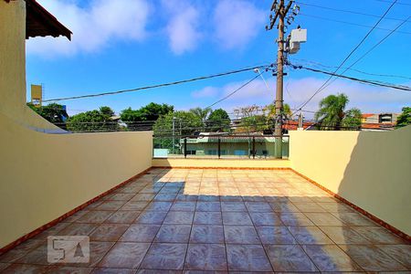 Casa à venda com 210m², 3 quartos e 2 vagasSacada