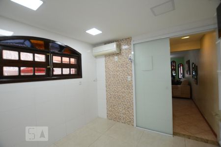 Casa à venda com 136m², 3 quartos e 2 vagasCozinha