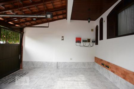 Casa à venda com 136m², 3 quartos e 2 vagasGaragem