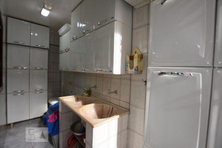 Casa à venda com 136m², 3 quartos e 2 vagasÁrea de Serviço