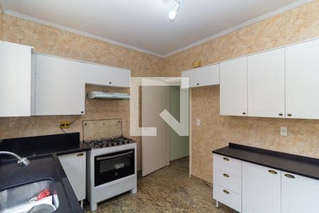 Casa à venda com 160m², 2 quartos e 3 vagas Casa à venda com 160m², 2 quartos e 3 vagasCozinha