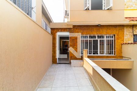 Casa à venda com 160m², 2 quartos e 3 vagas Casa à venda com 160m², 2 quartos e 3 vagasEntrada