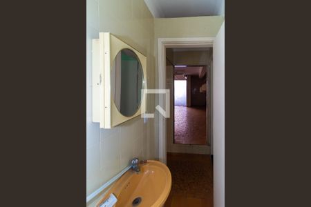 Casa à venda com 160m², 2 quartos e 3 vagas Casa à venda com 160m², 2 quartos e 3 vagasBanheiro 3