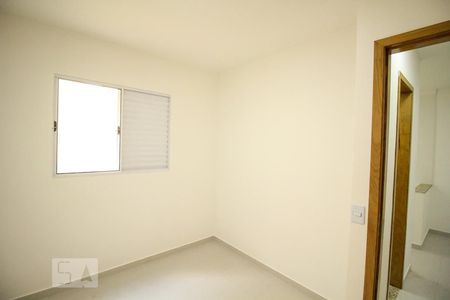 Quarto 2 de apartamento para alugar com 2 quartos, 48m² em Vila Isolina Mazzei, São Paulo