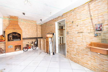 Casa à venda com 80m², 2 quartos e 1 vaga Casa à venda com 80m², 2 quartos e 1 vagaÁrea de Serviço e Churrasqueira