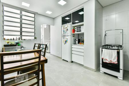 Apartamento à venda com 121m², 3 quartos e sem vagaCozinha