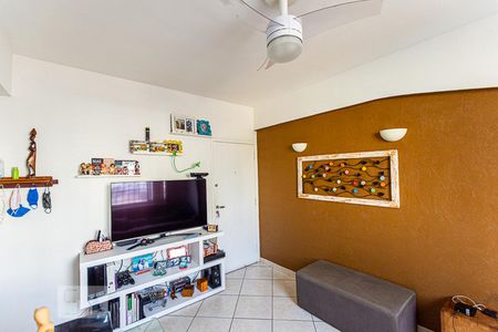 Sala de apartamento para alugar com 2 quartos, 47m² em Icaraí, Niterói