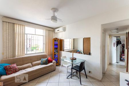 Sala de apartamento para alugar com 2 quartos, 47m² em Icaraí, Niterói