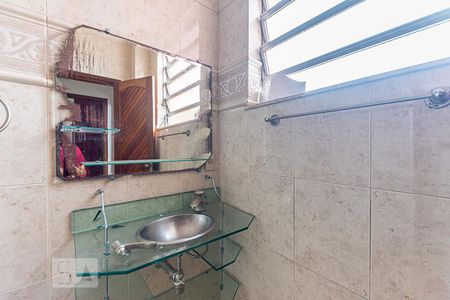 Apartamento à venda com 50m², 2 quartos e sem vaga Apartamento à venda com 50m², 2 quartos e sem vagaBanheiro Social