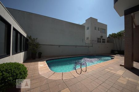 Apartamento à venda com 172m², 3 quartos e 3 vagasPiscina 