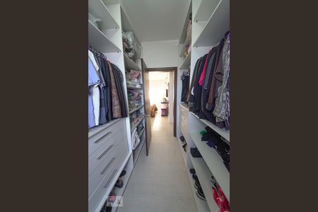 Apartamento à venda com 172m², 3 quartos e 3 vagasCloset do quarto 2