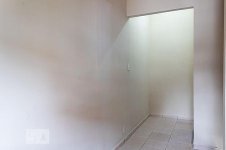 Quarto de casa para alugar com 1 quarto, 50m² em Campo Grande, Rio de Janeiro