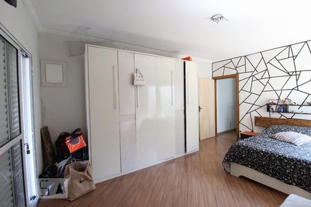Casa à venda com 231m², 6 quartos e 2 vagasSuíte 3