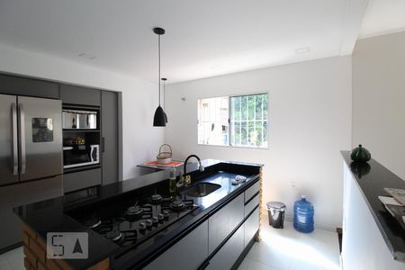 Casa à venda com 231m², 6 quartos e 2 vagasCozinha