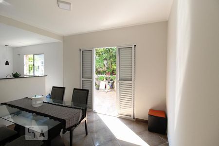 Casa à venda com 231m², 6 quartos e 2 vagasSala jantar