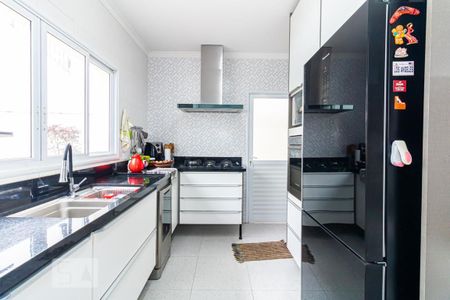 Casa à venda com 276m², 3 quartos e 3 vagas Casa à venda com 276m², 3 quartos e 3 vagasCozinha