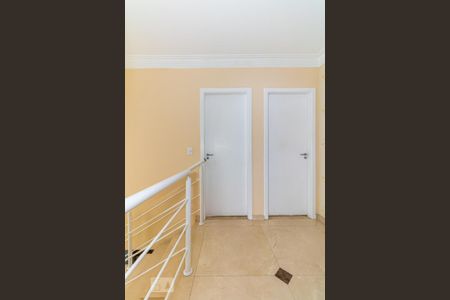 Casa à venda com 276m², 3 quartos e 3 vagas Casa à venda com 276m², 3 quartos e 3 vagasCorredor