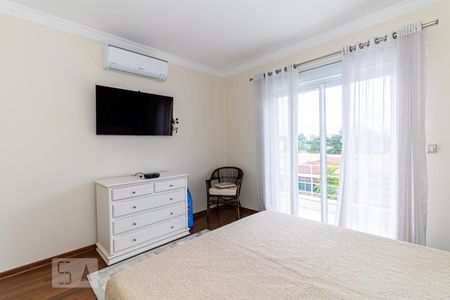 Casa à venda com 276m², 3 quartos e 3 vagas Casa à venda com 276m², 3 quartos e 3 vagasSuíte