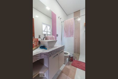 Casa à venda com 550m², 4 quartos e 6 vagas Casa à venda com 550m², 4 quartos e 6 vagasBanheiro do quarto 3
