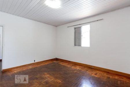 Casa à venda com 240m², 4 quartos e 4 vagas Casa à venda com 240m², 4 quartos e 4 vagasQuarto 2