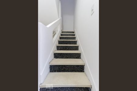 Escadas Quartos de casa à venda com 4 quartos, 240m² em Vila Maria Alta, São Paulo