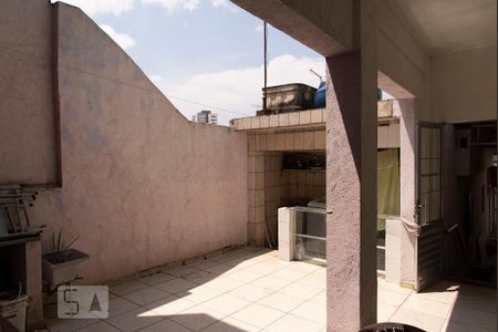 Casa à venda com 190m², 5 quartos e 7 vagas Casa à venda com 190m², 5 quartos e 7 vagasQuintal