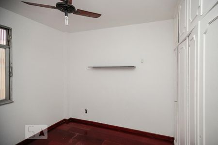 Apartamento à venda com 77m², 3 quartos e 2 vagasQuarto 3