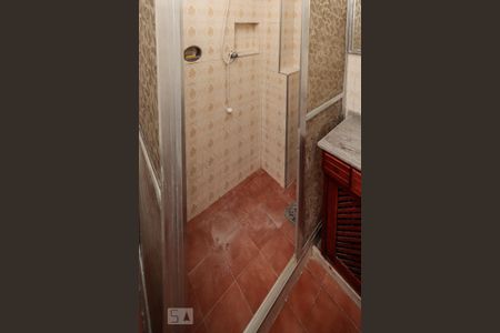 Apartamento à venda com 77m², 3 quartos e 2 vagasBanheiro