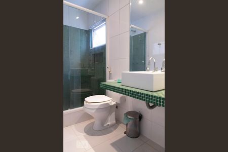 Casa à venda com 500m², 4 quartos e 2 vagas Casa à venda com 500m², 4 quartos e 2 vagasBanheiro da suíte 3