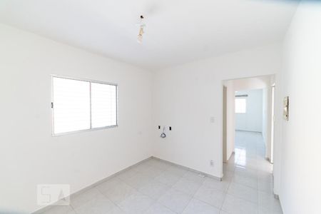 Casa à venda com 102m², 3 quartos e sem vaga Casa à venda com 102m², 3 quartos e sem vagaQuarto 3 04