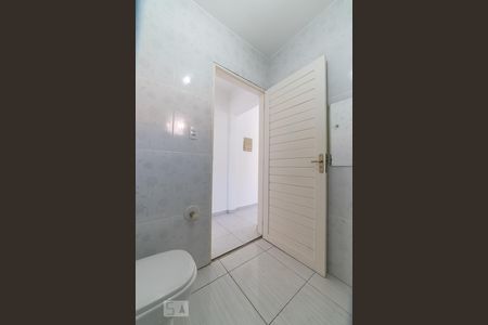 Casa à venda com 102m², 3 quartos e sem vaga Casa à venda com 102m², 3 quartos e sem vagaBanheiro 2 03