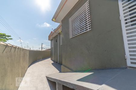 Casa à venda com 102m², 3 quartos e sem vaga Casa à venda com 102m², 3 quartos e sem vagaÁrea externa 02