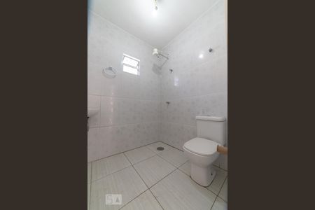 Casa à venda com 102m², 3 quartos e sem vaga Casa à venda com 102m², 3 quartos e sem vagaBanheiro 2 04