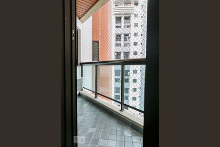 Varanda de apartamento à venda com 1 quarto, 56m² em Pinheiros, São Paulo