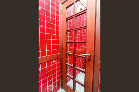 Casa de condomínio à venda com 650m², 4 quartos e 9 vagas Casa de condomínio à venda com 650m², 4 quartos e 9 vagasLavabo